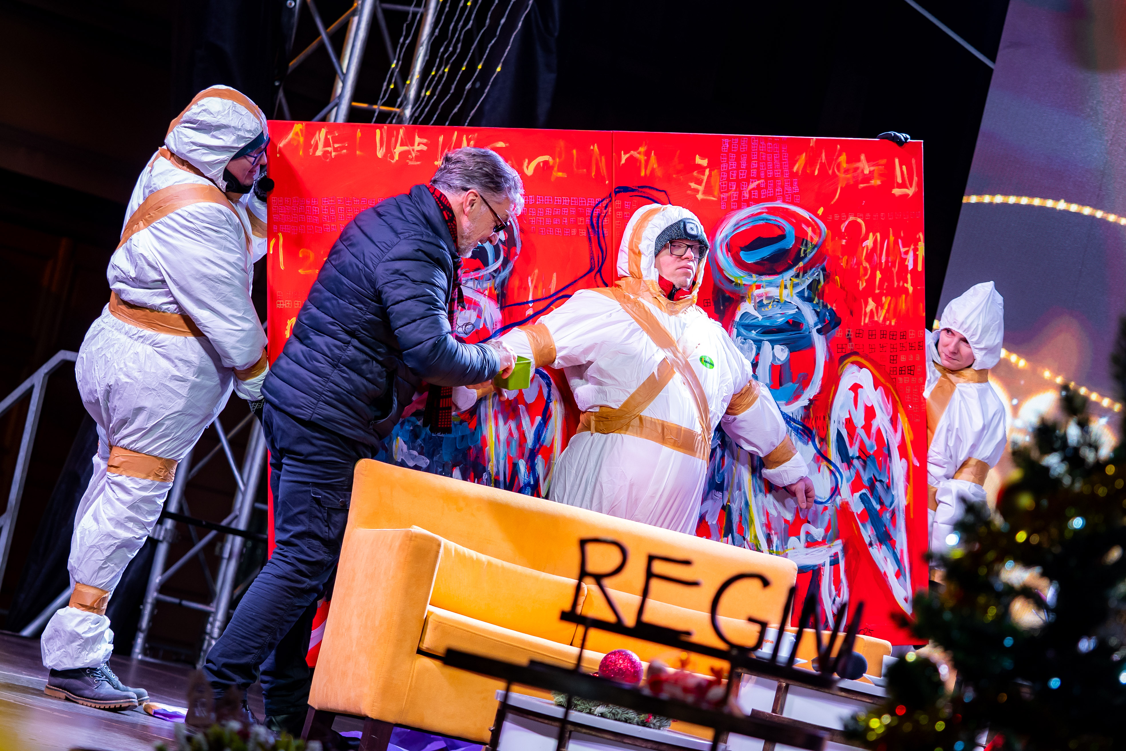 VIANOCNA TELEVIZNA REGINA-39